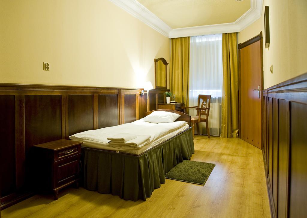 Hotel Kresowianka Bydgoszcz Exterior photo